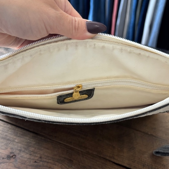 Fendi Black and Cream Clutch with certificate of origin - Picture 13 of 15